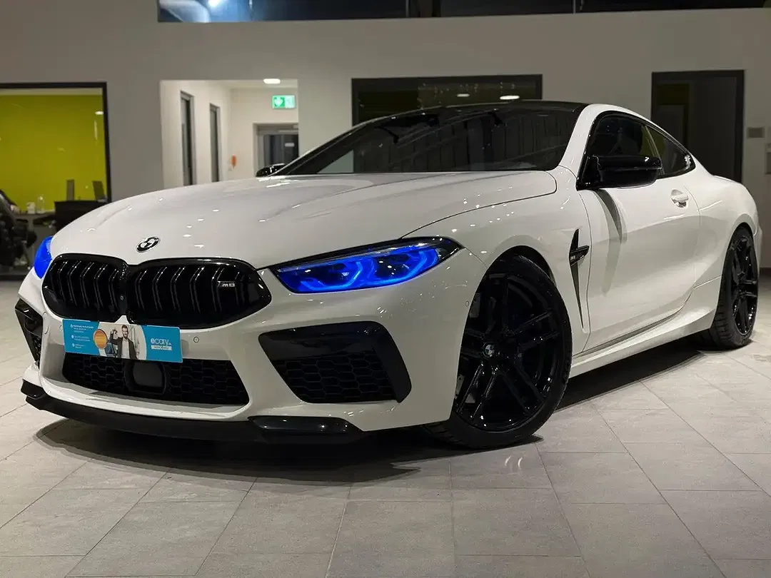 BMW M8 Competition - foto 2