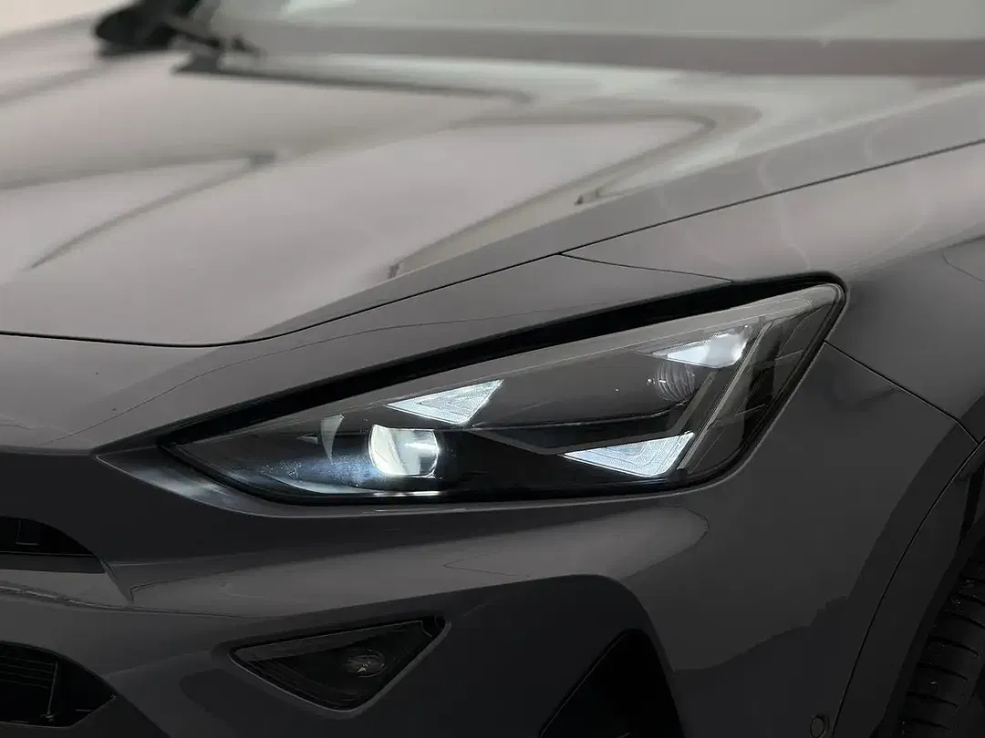 CUPRA Formentor 2.0 TSI 4Drive Matrix LED - Thumbnail 13