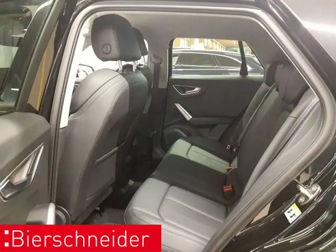 Audi Q2 35 TFSI S line - Thumbnail 4