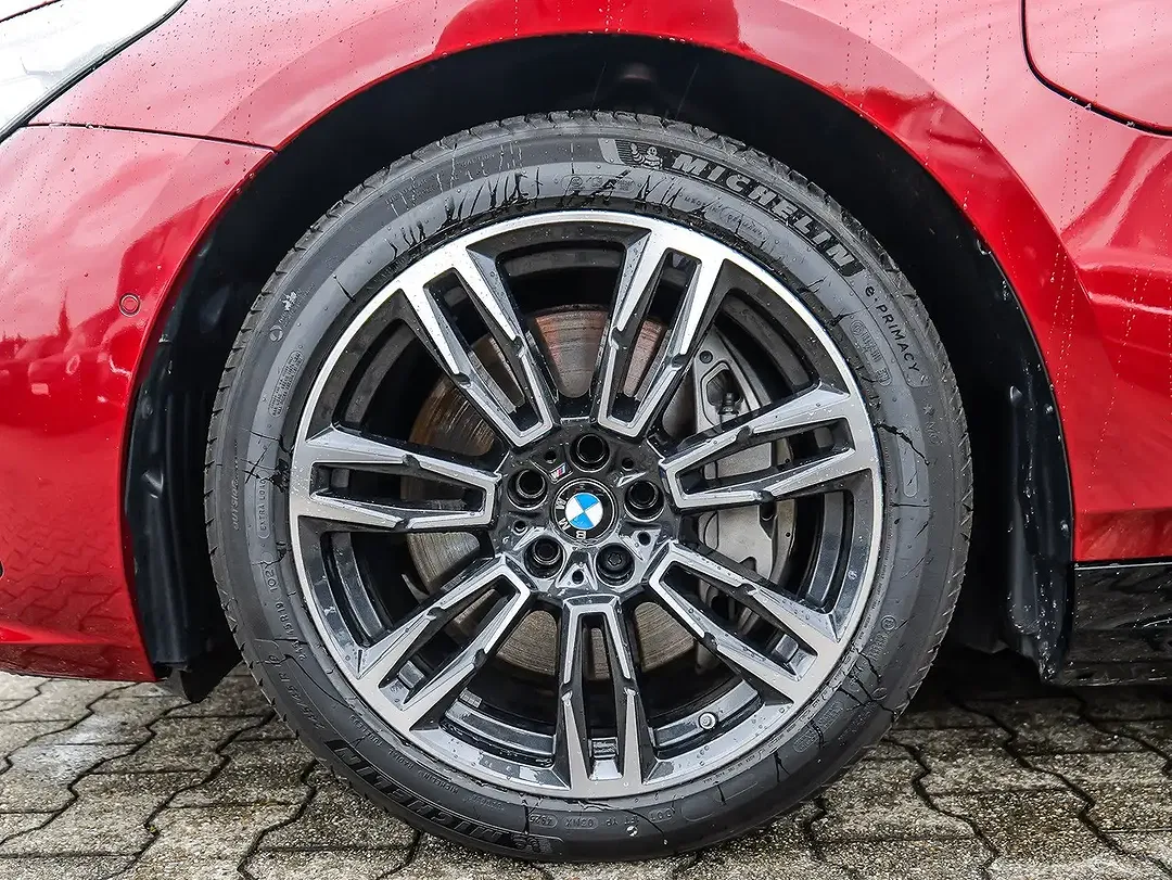BMW 550 xDrive Touring M Sport - Thumbnail 4