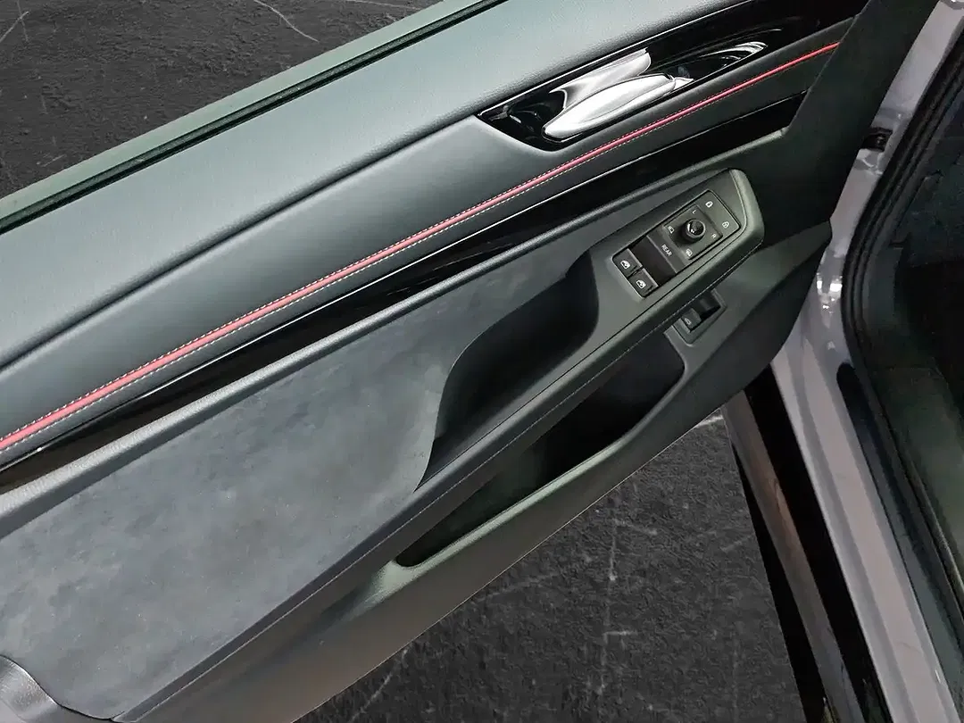 Volkswagen ID.7 - Thumbnail 5