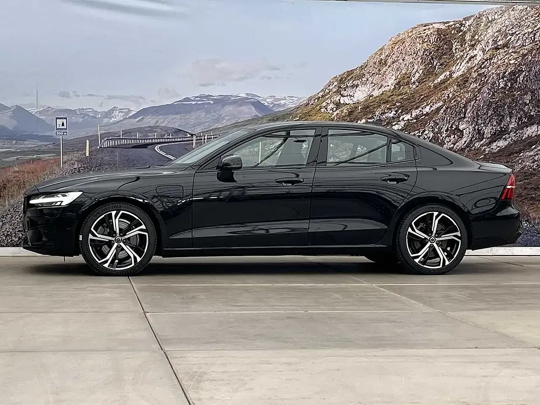 Volvo S60 T8 Plus Dark - foto 2