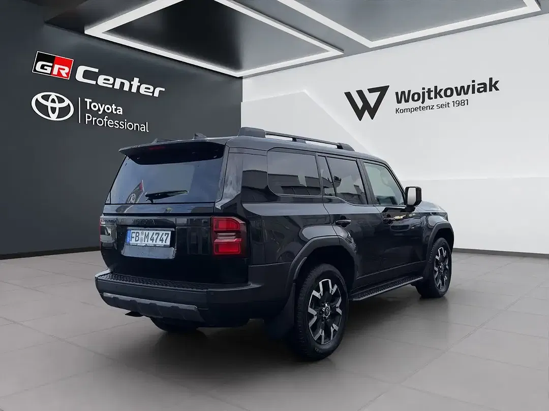 Toyota Land Cruiser 2.8 4x4 Executive - Thumbnail 7