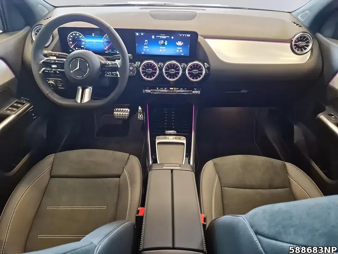 Mercedes-Benz GLA 200 - Thumbnail 7