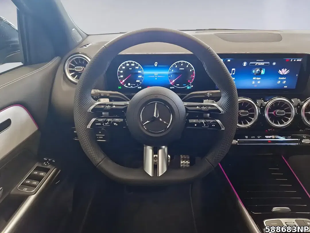 Mercedes-Benz GLA 200 - Thumbnail 8