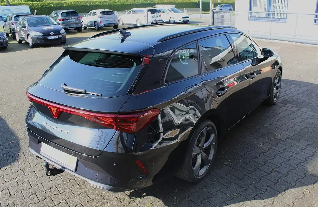 CUPRA Leon 1.5 eTSI AUT Sportstourer - Thumbnail 3