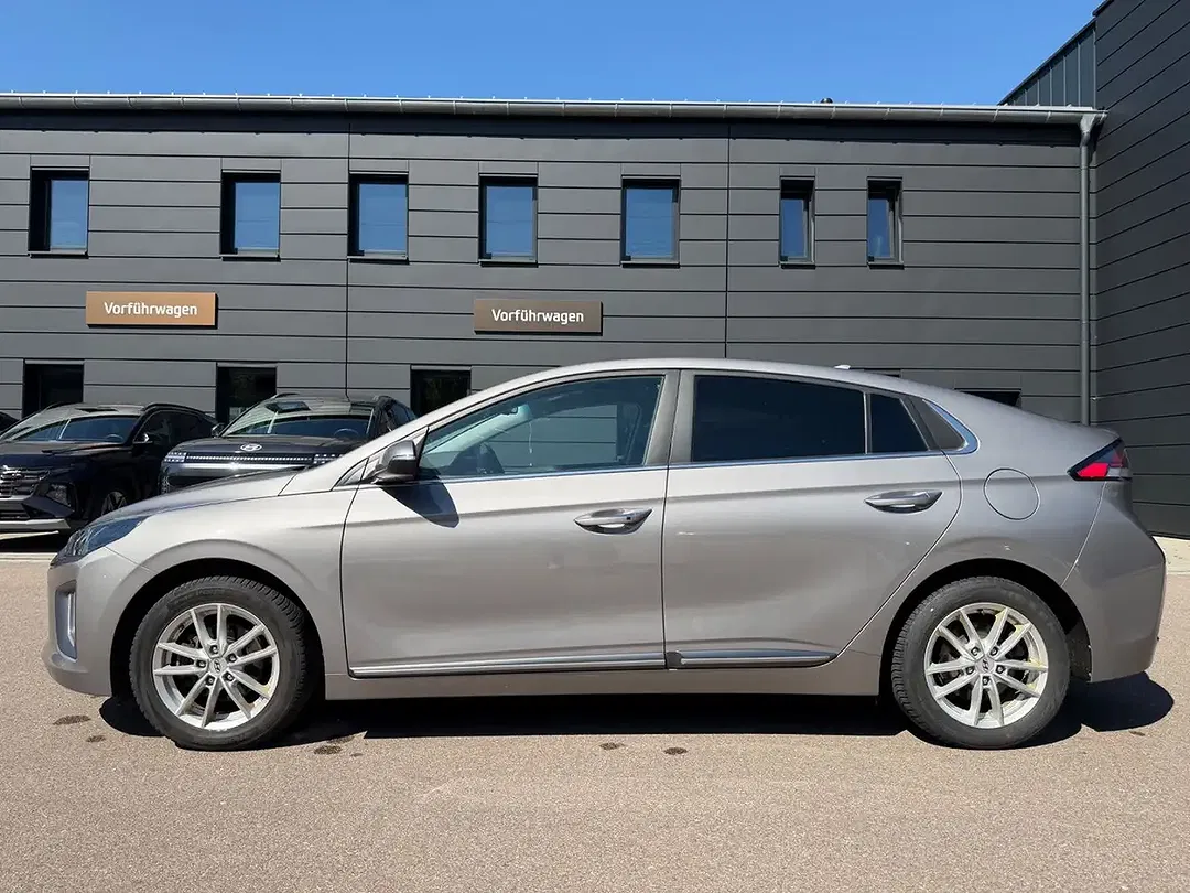 Hyundai IONIQ Prime - Thumbnail 3