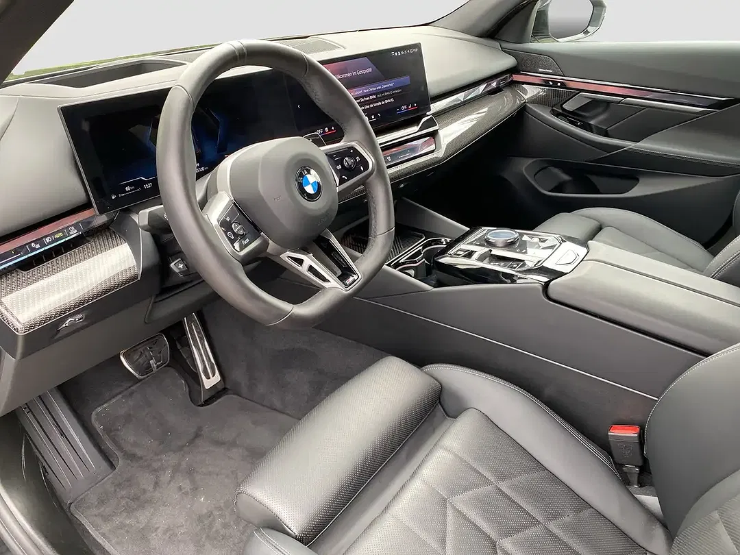 BMW 520 xDrive Touring M Sport - Thumbnail 10