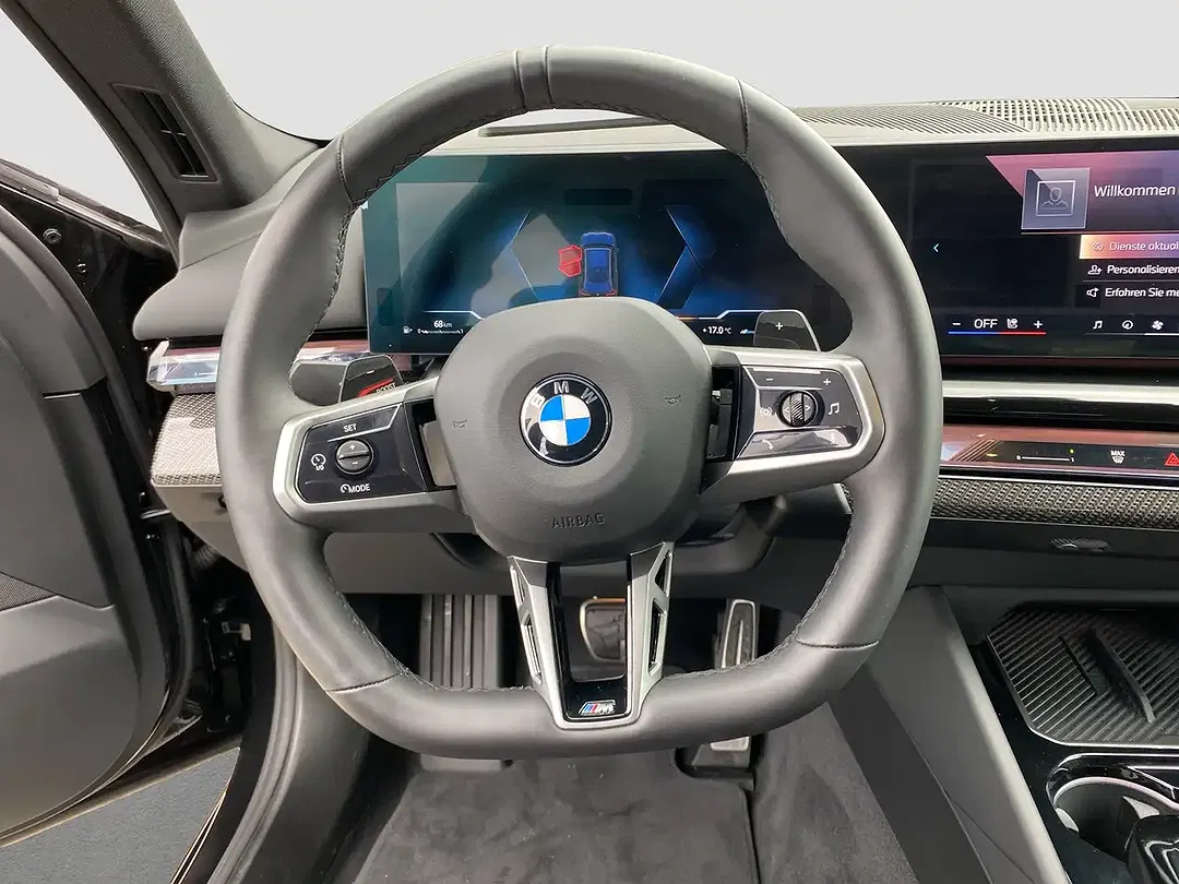 BMW 520 xDrive Touring M Sport - Thumbnail 12