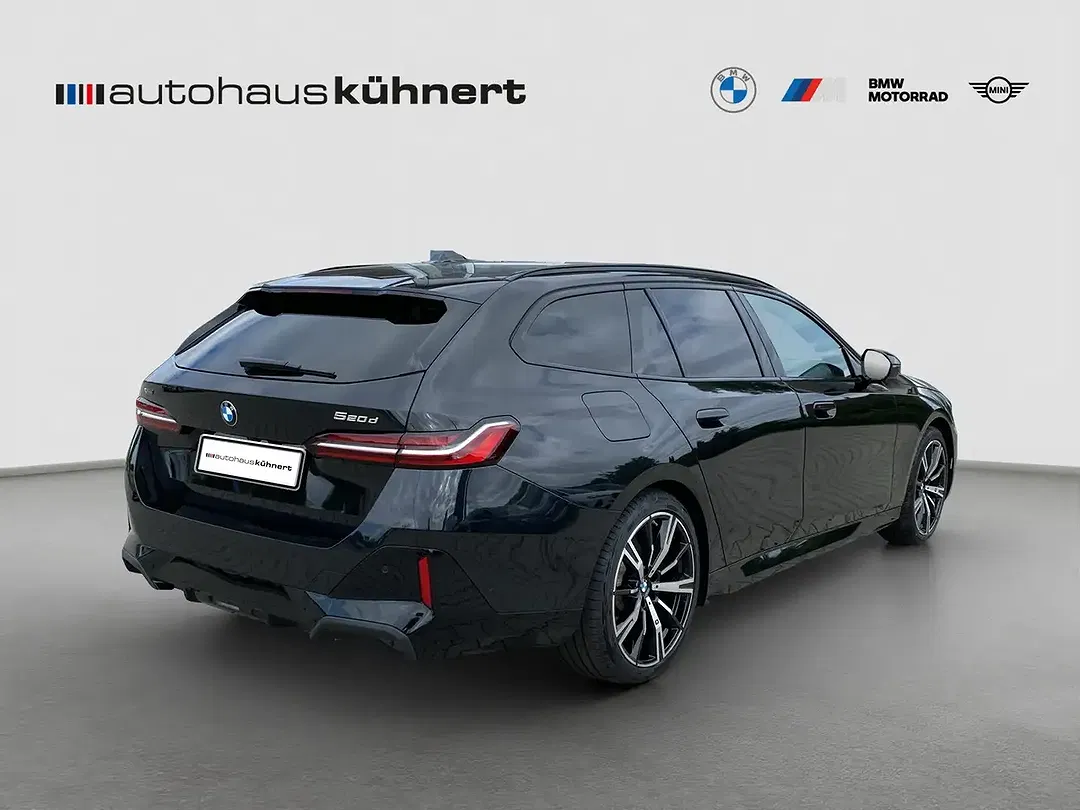 BMW 520 xDrive Touring M Sport - Thumbnail 6