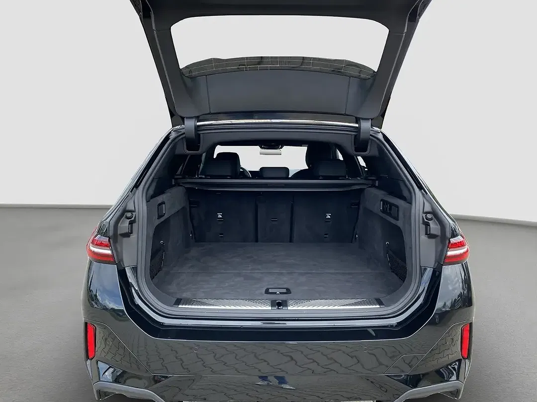 BMW 520 xDrive Touring M Sport - Thumbnail 9