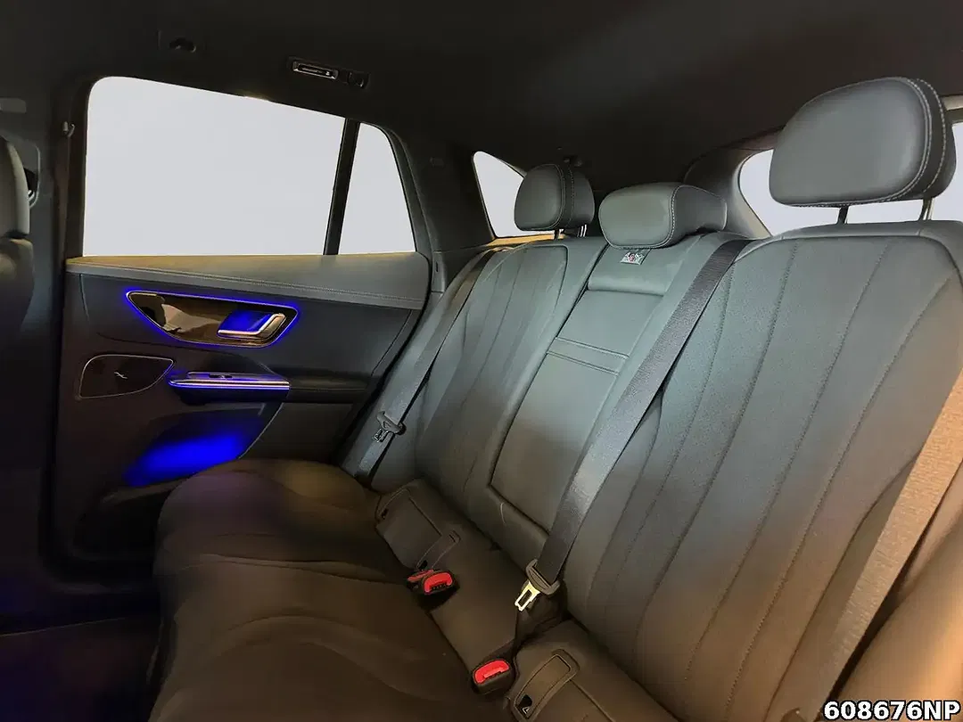 Mercedes-Benz EQE SUV 350 EQ - Thumbnail 8