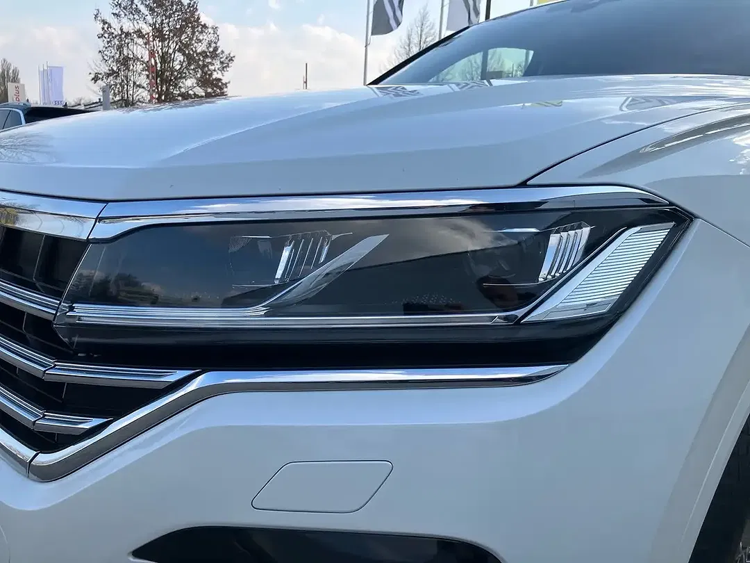 Volkswagen Touareg 3.0 TDI 4Motion R-Line - Thumbnail 5
