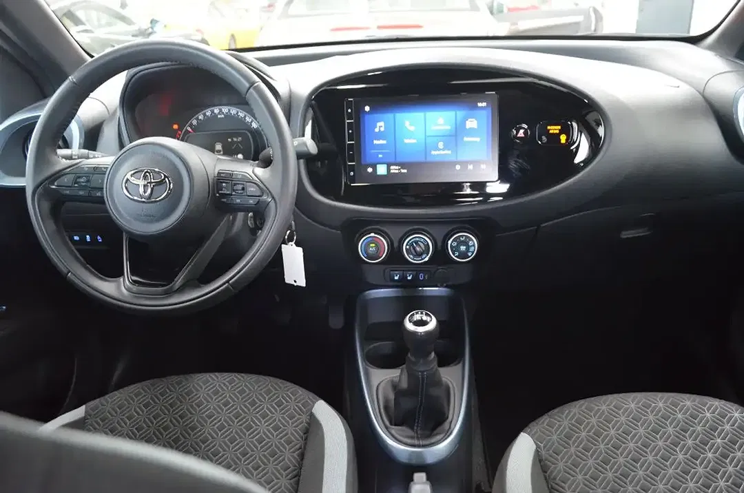 Toyota Aygo X Teamplayer - Thumbnail 14