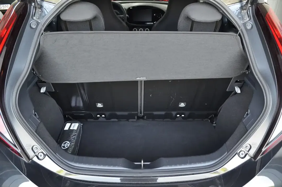 Toyota Aygo X Teamplayer - Thumbnail 9