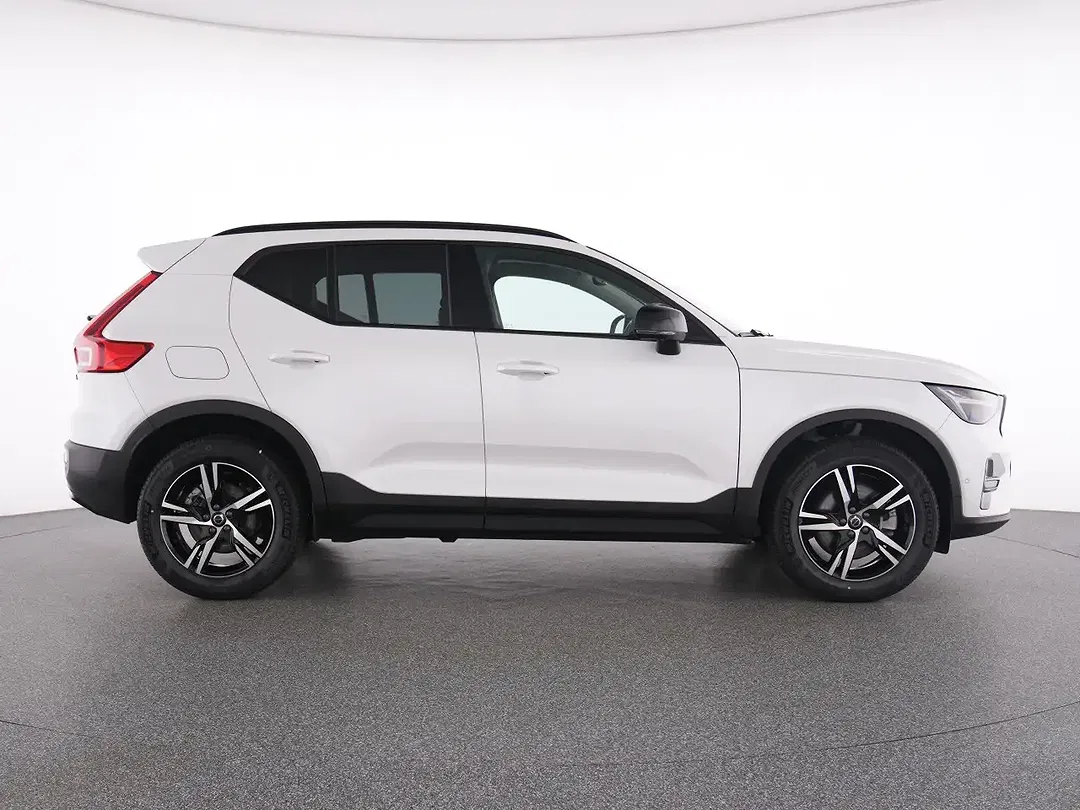 Volvo XC40 B3 Plus Dark - Thumbnail 11