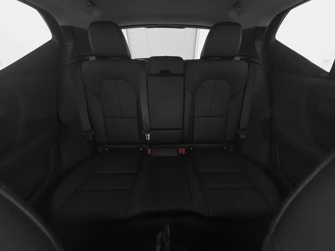Volvo XC40 B3 Plus Dark - Thumbnail 5