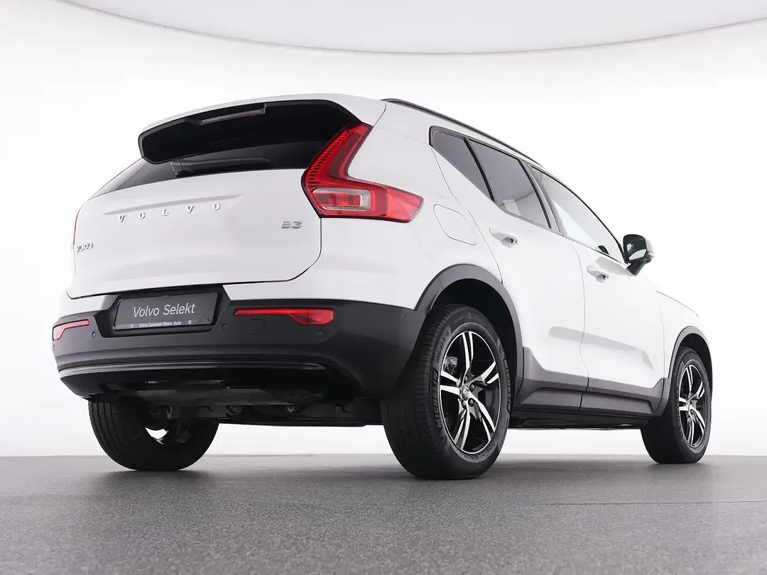 Volvo XC40 B3 Plus Dark - Thumbnail 7