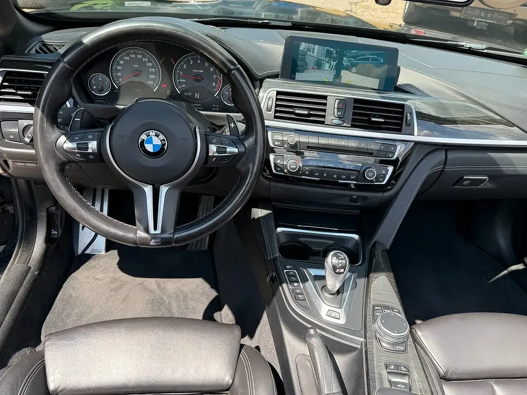 BMW M4 Competition Convertible - foto 8