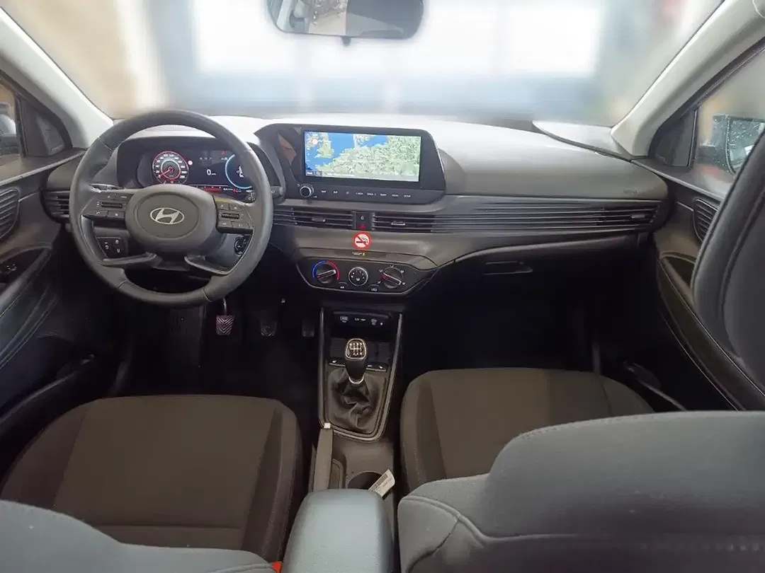 Hyundai i20 Trend - Thumbnail 8