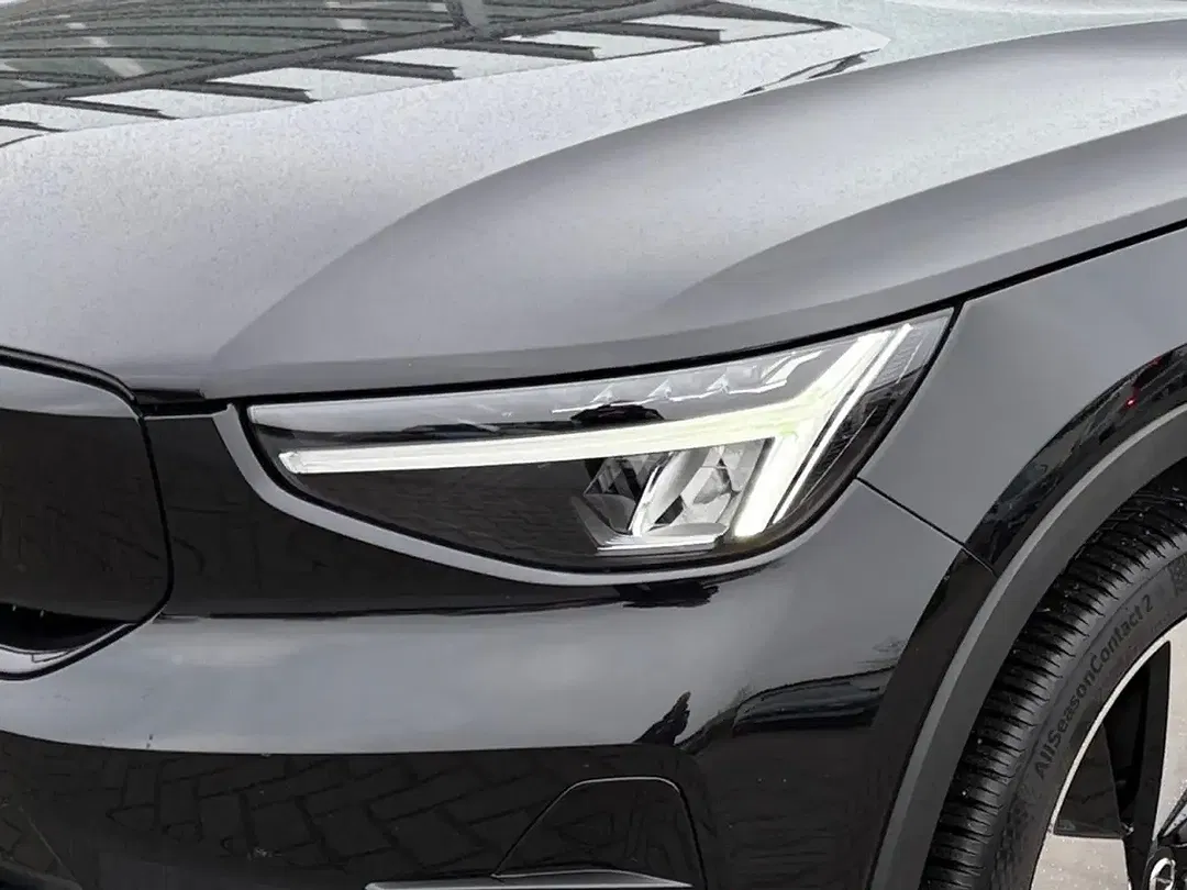 Volvo C40 AWD Recharge Twin Motor Plus - Thumbnail 3