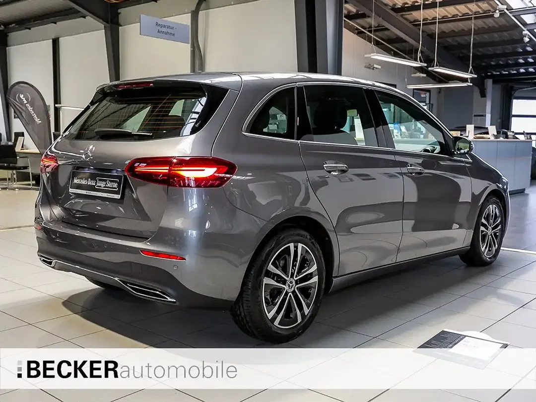 Mercedes-Benz B 180 Progressive - Thumbnail 3
