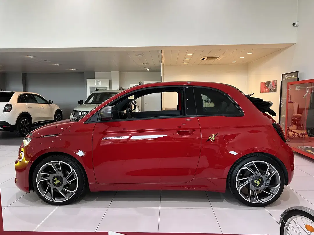 Abarth 500e Turismo - Thumbnail 6