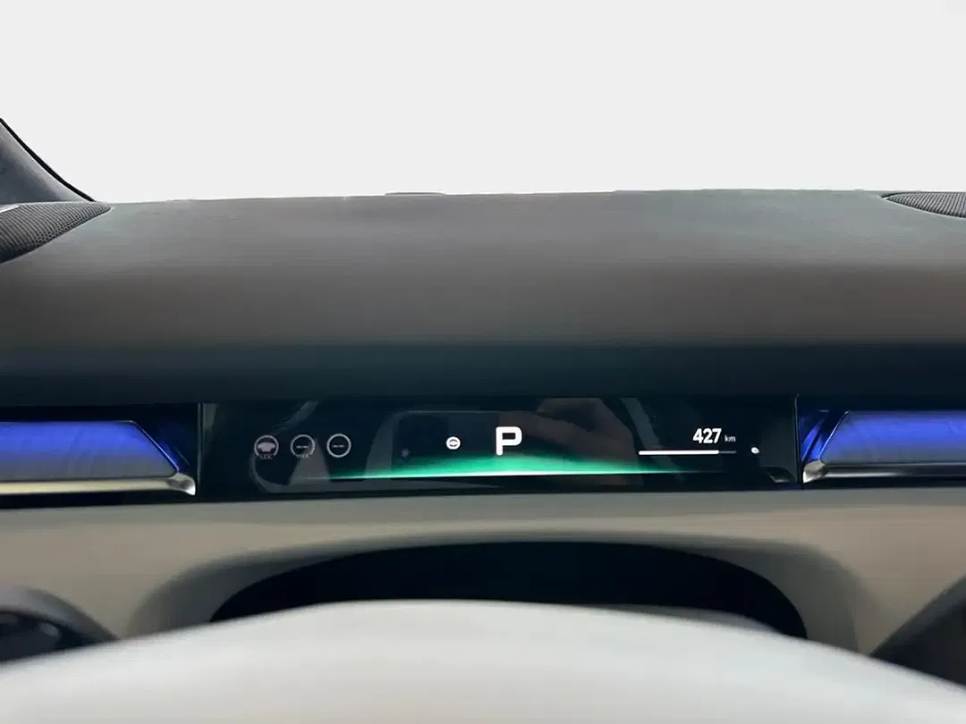 Xpeng P7 - Thumbnail 9