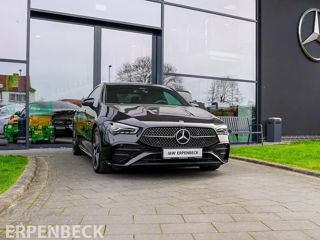Mercedes-Benz CLA 200 AMG Night - Thumbnail 3