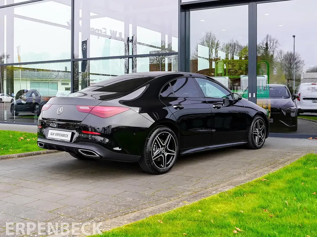 Mercedes-Benz CLA 200 AMG Night - Thumbnail 5