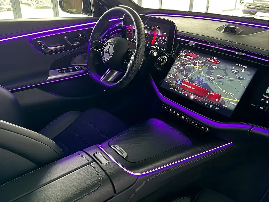 Mercedes-Benz E 300 AMG Line Night - Thumbnail 11