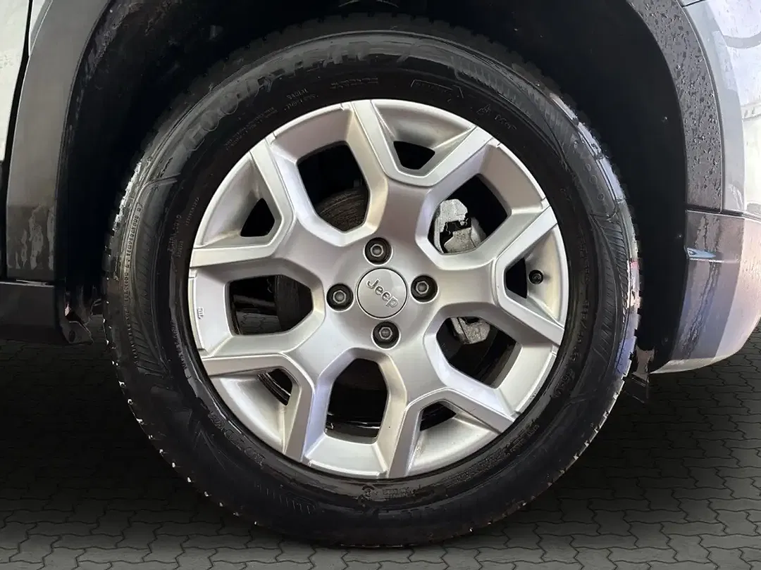 Jeep Avenger T-GDI Altitude - foto 15