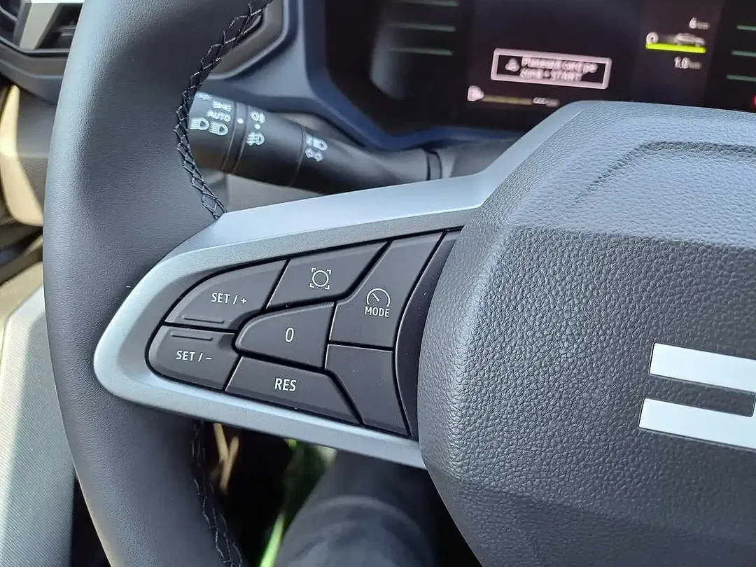 Dacia Duster TCe 4x4 Journey - Thumbnail 12