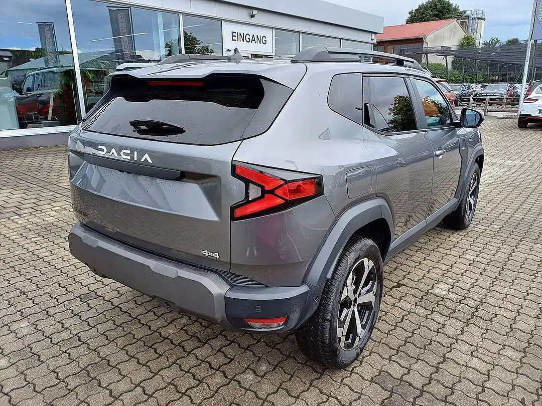 Dacia Duster TCe 4x4 Journey - Thumbnail 4