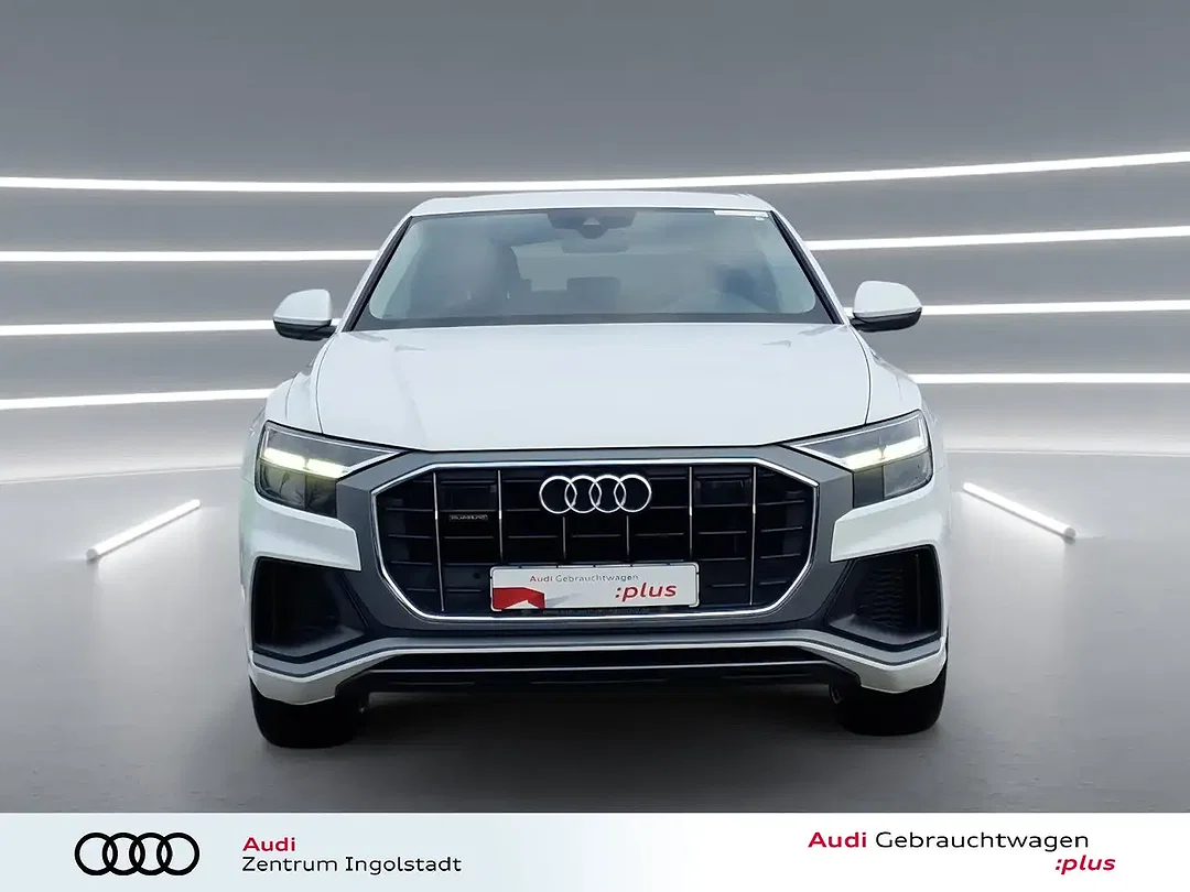 Audi Q8 55 TFSI e quattro S line - Afbeelding 1