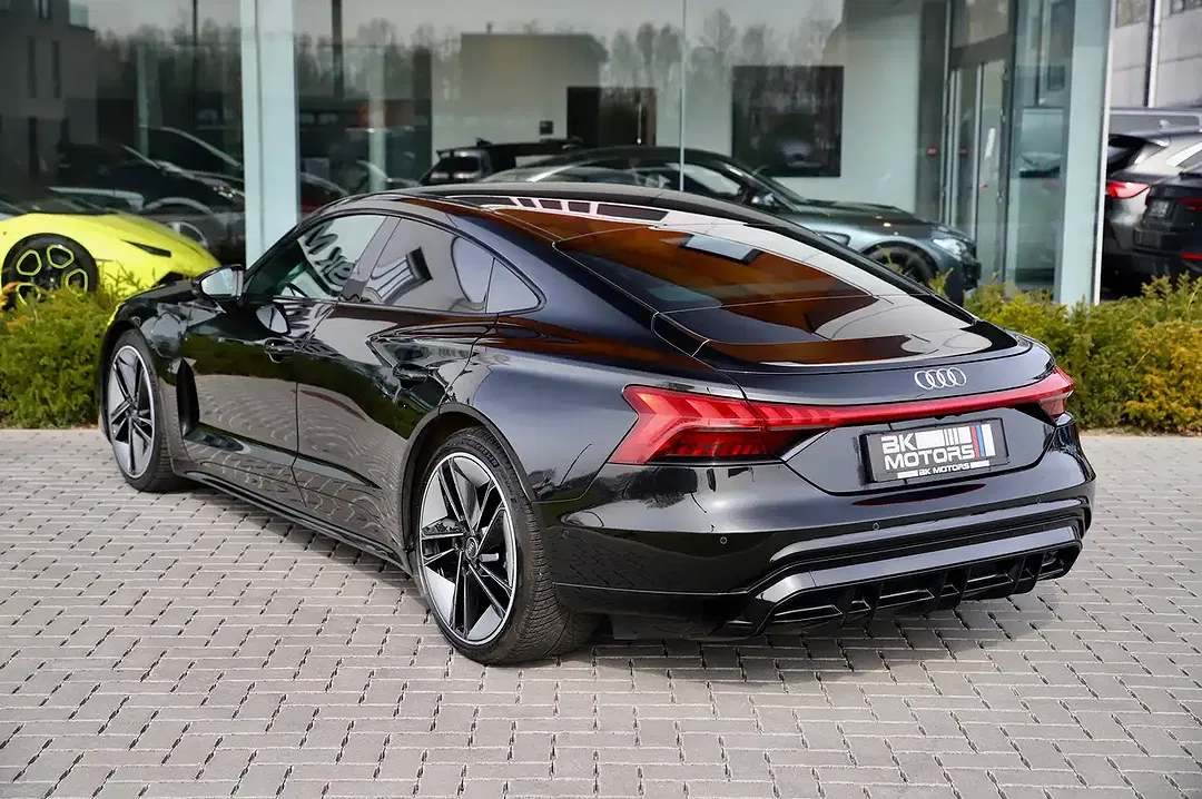 Audi e-tron GT 60 - Thumbnail 14