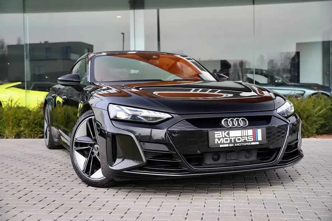 Audi e-tron GT 60 - Thumbnail 3
