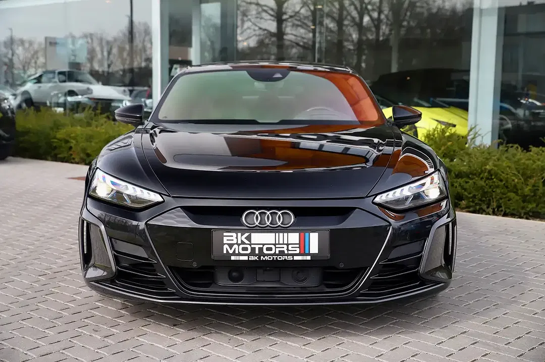Audi e-tron GT 60 - Thumbnail 4