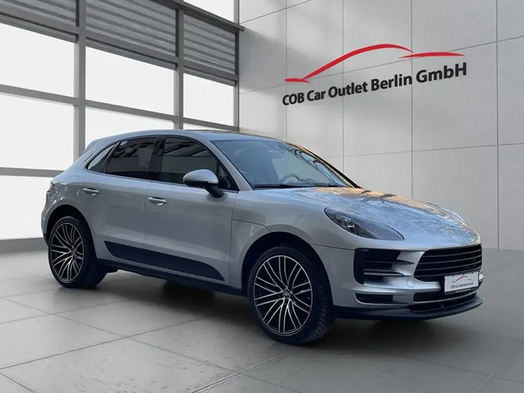 Porsche Macan - Thumbnail 14