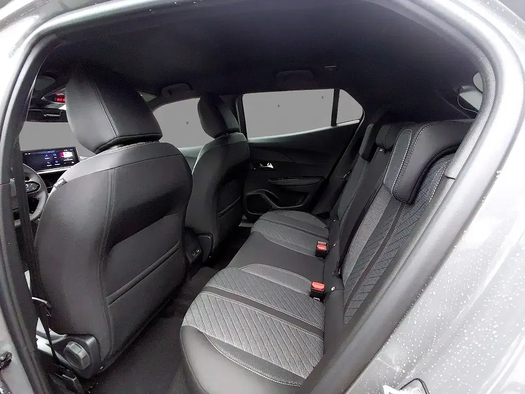 Peugeot 2008 130 PureTech Allure - Thumbnail 7
