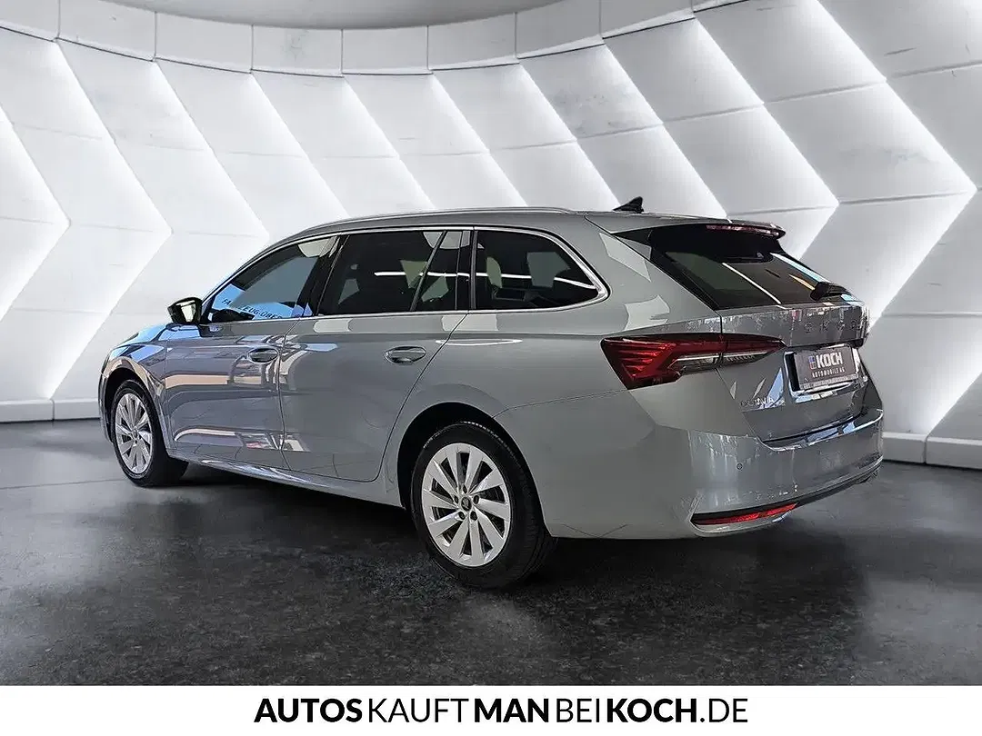 Skoda Octavia 1.5 TSI DSG Combi - Thumbnail 2