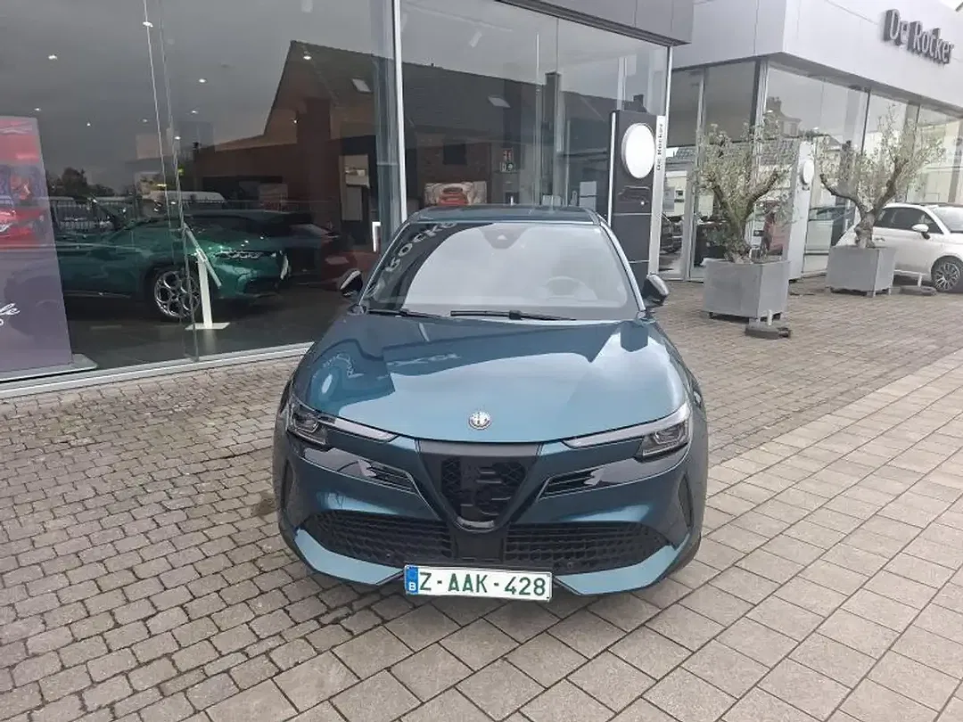 Alfa Romeo Junior BEV Speciale - Thumbnail 7