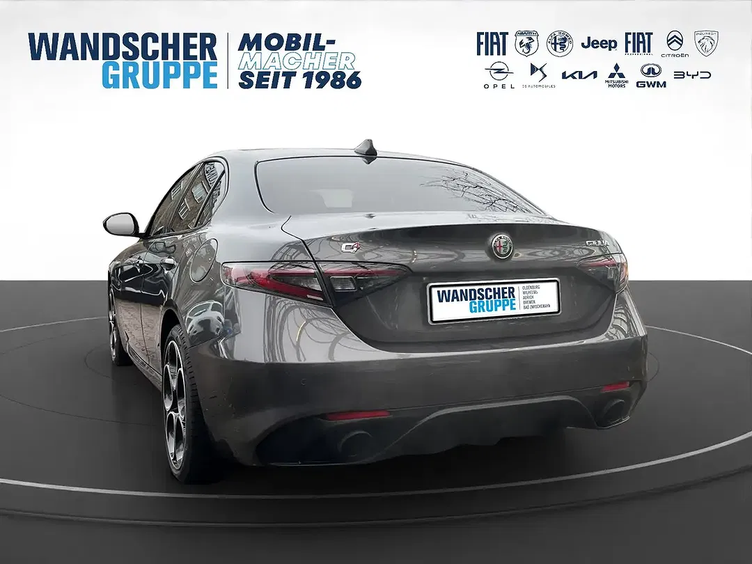 Alfa Romeo Giulia 2.0 Turbo Q4 Veloce - Thumbnail 5