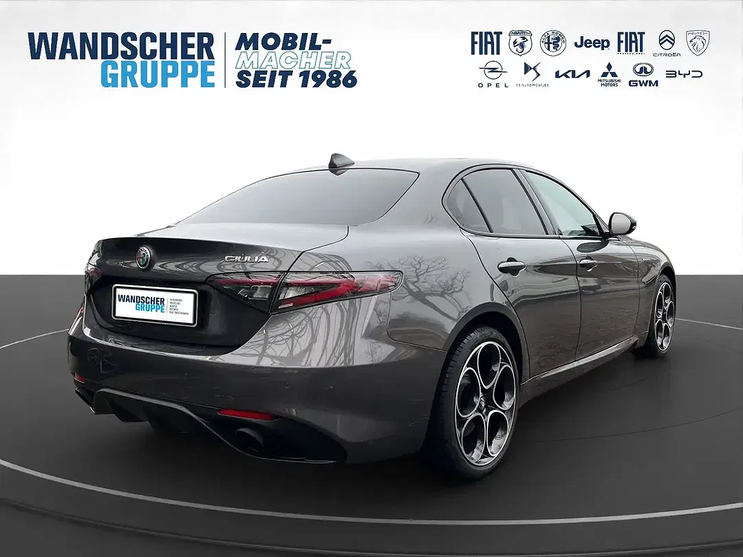 Alfa Romeo Giulia 2.0 Turbo Q4 Veloce - Thumbnail 7