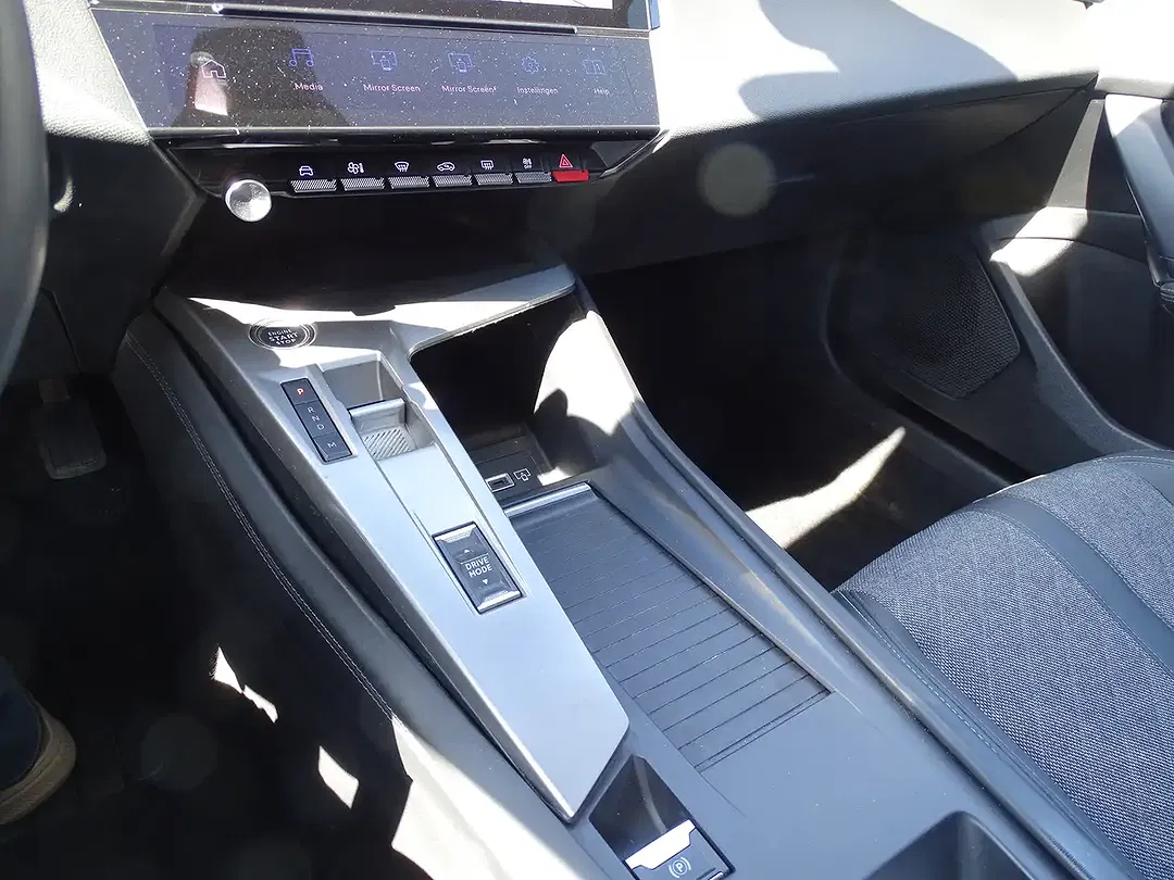 Peugeot 408 PureTech Allure - Thumbnail 12