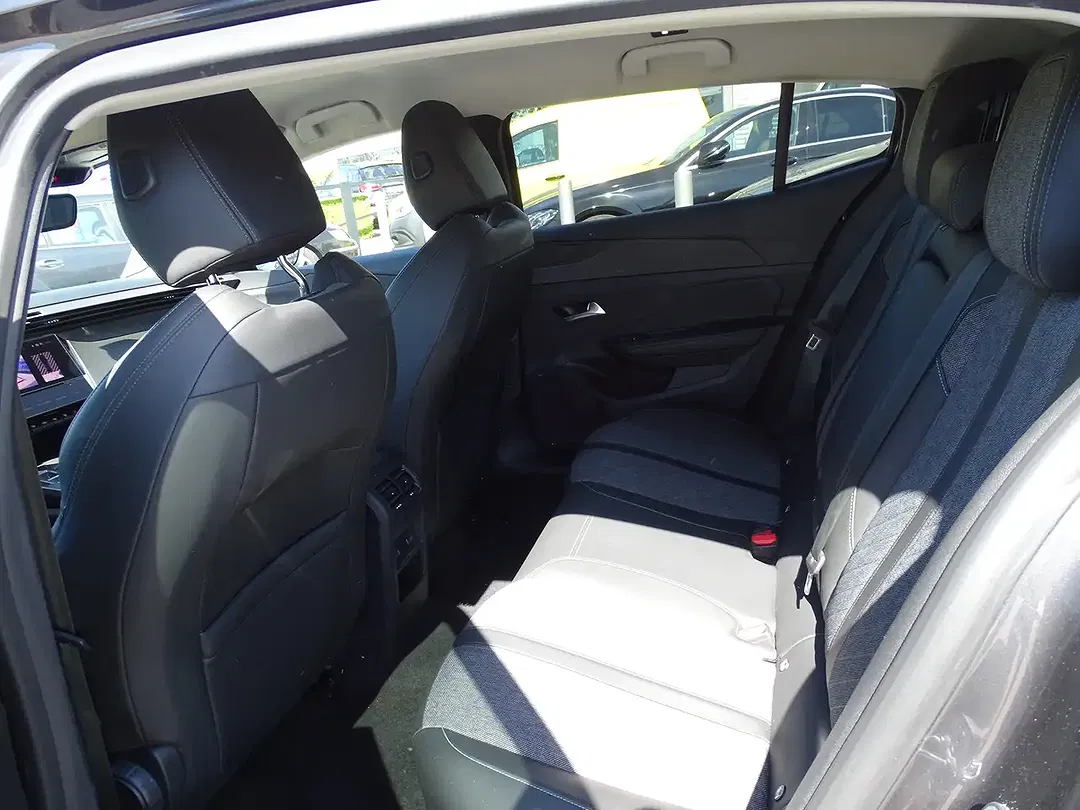 Peugeot 408 PureTech Allure - Thumbnail 8