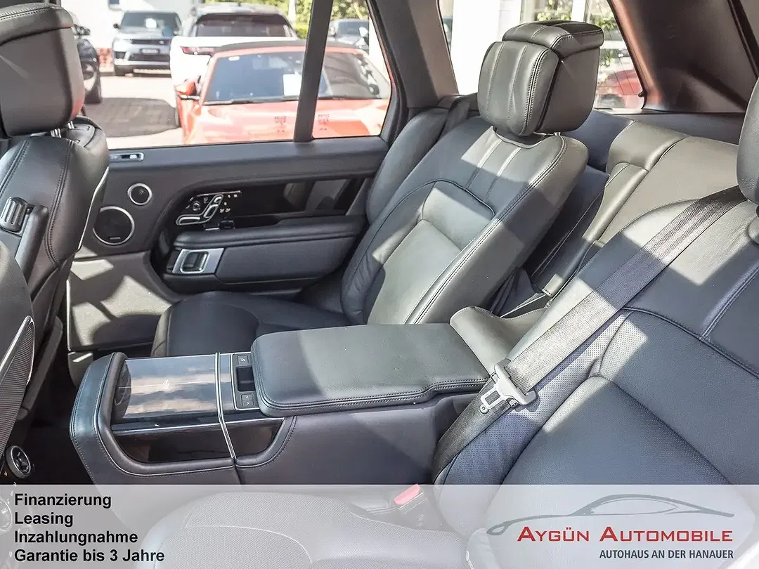 Land Rover Range Rover P400e Autobiography - Thumbnail 14
