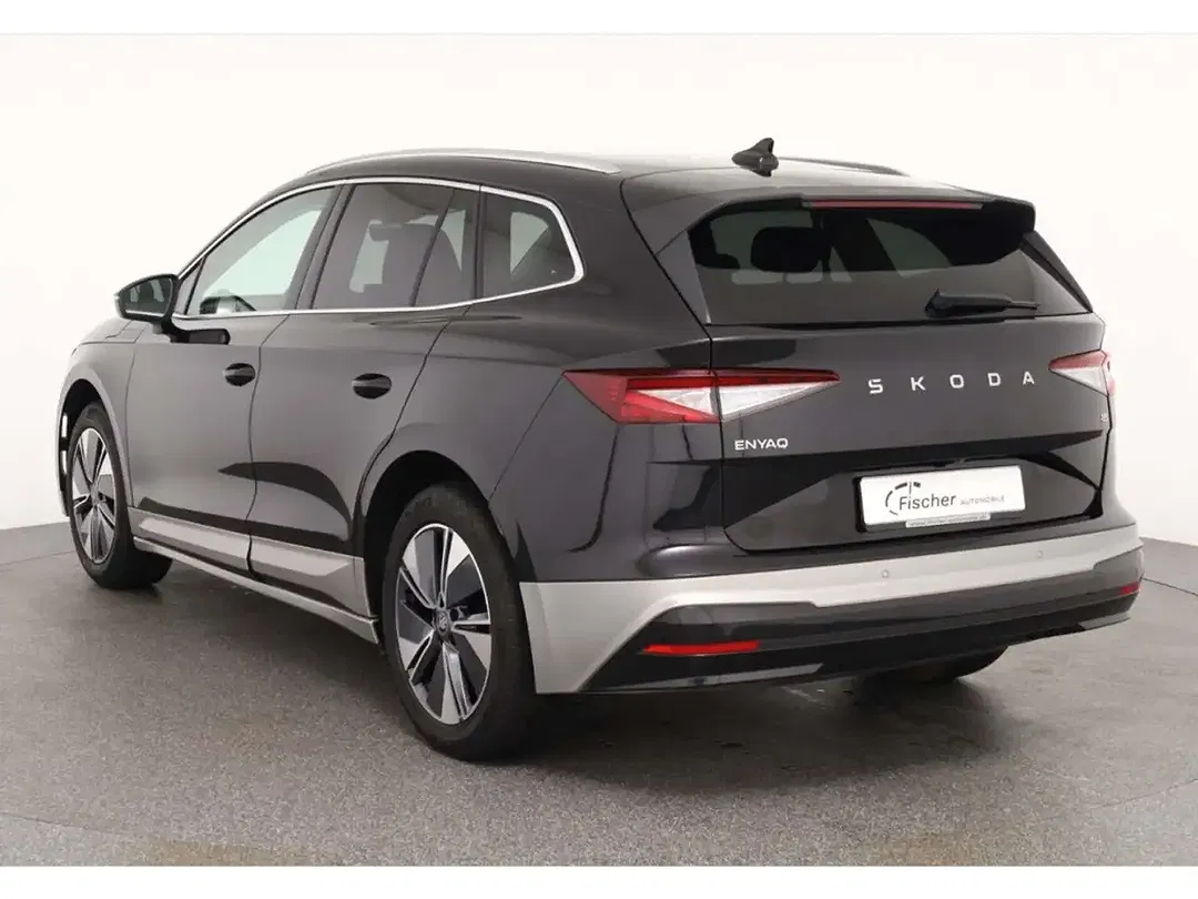 Skoda Enyaq 85 Loft - Thumbnail 3