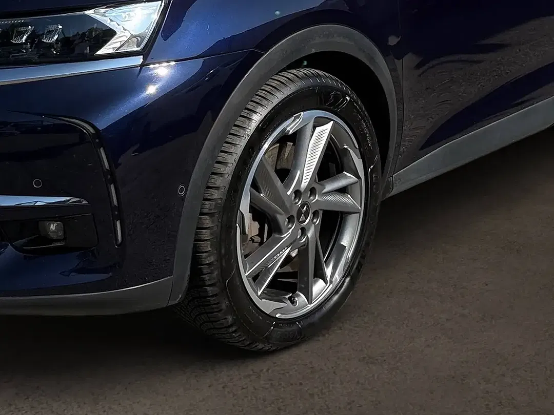 DS Automobiles DS 7 Crossback - Thumbnail 4