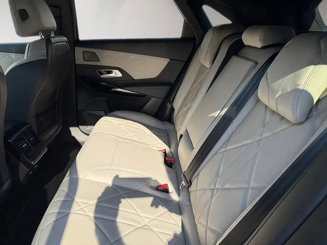 DS Automobiles DS 7 Crossback - Thumbnail 8
